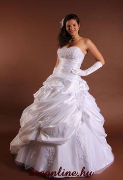 menyasszonyi_ruhak_.jpg